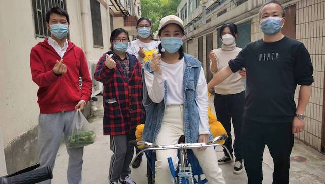 团购，微信群，疫情，老人，助老,奉贤,贝港社区,爱心群,独居老人