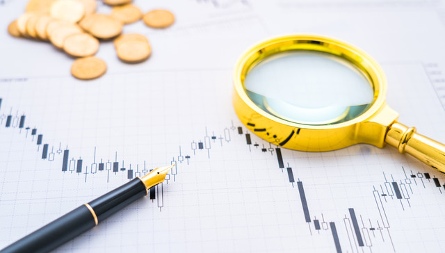 沪指失守3000点，保险板块整体走低、新华保险触及跌停