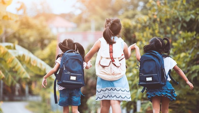 直通部委 | 教育部要求假期精准掌握师生出行去向 去年广电行业总收入首破1万亿