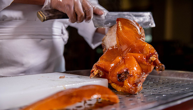 全聚德烤鸭，糊了？