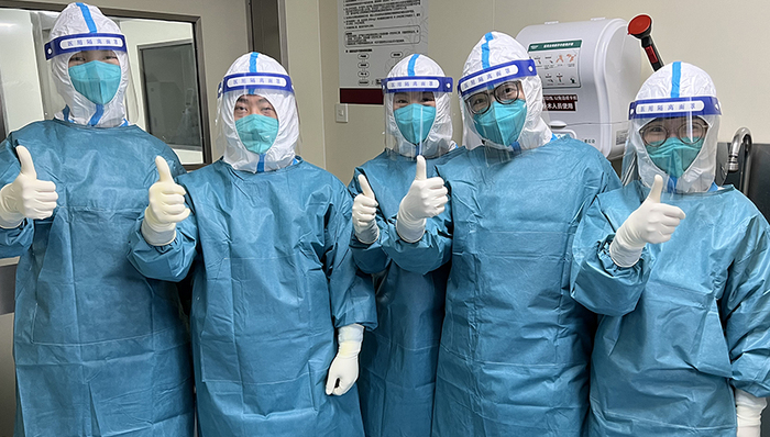 上海，疫情，助产士,红房子医院,新生儿,宝宝,接生,孕产妇,产房