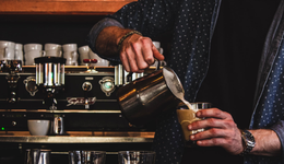 降價(jià)后的喜茶、奈雪，依然有點(diǎn)“貴”