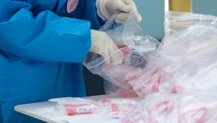 上海各方舱医院均执行国家出舱标准，连续2次核酸阴性可解除离管理