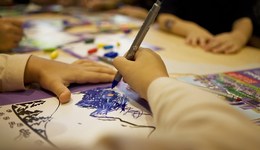 教育部：我國學前教育實現(xiàn)基本普及，支持企事業(yè)單位舉辦公辦幼兒園