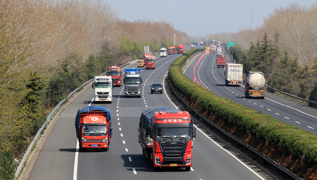 快递公司陆续获发全国统一车辆通行证，上海快递恢复再进一步