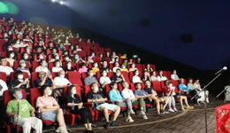 “悲壮”五一档：撤离者vs坚守者，谁能“绝处逢生”？