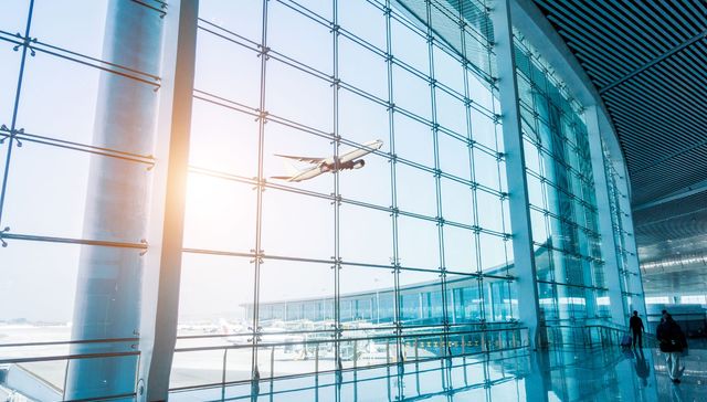 一个季度亏掉往年最高利润，航空公司集体“渡劫”