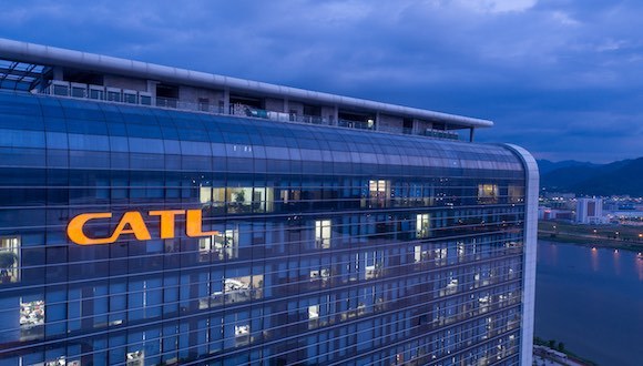 一季度净利下滑逾两成，“宁王”再遭高瓴资本减持