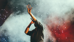 腾网互搏时，音乐在别处