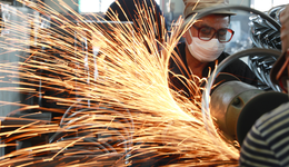 4月制造业PMI降至两年低点，保民生等行业运行相对稳定