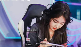 女子电竞的尽头是主播