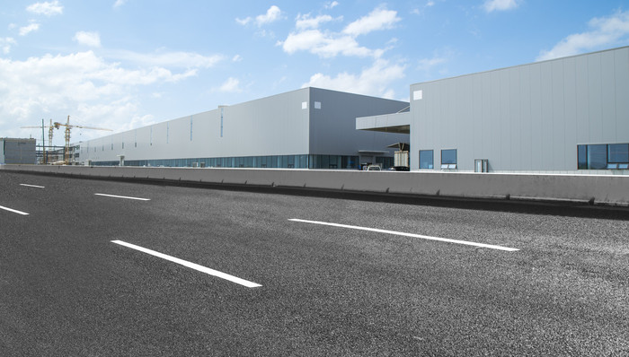 上海“白名单”企业陆续复工复产，正积极推进员工返厂