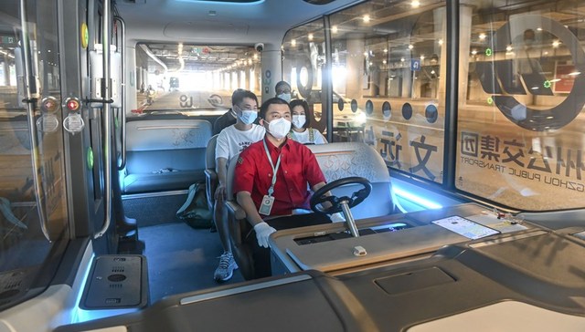 地方新闻精选 | 广州首批自动驾驶巴士开放载客测试 长春市全域已均为低风险区