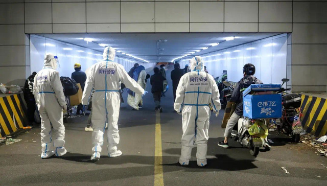 上海公安开展“黑骑手”专项整治工作，查处违规从事配送寄递业务案件579起