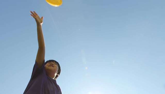 这项草地上的运动，和火爆的户外露营成了绝配
