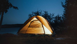 假期周边游，民宿、露营、郊游骗人三连