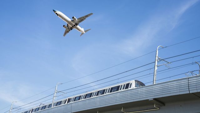 五一小长假收尾：铁路、民航客流稀少，跨城用车占比提升