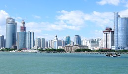 “五一”假期多個(gè)項(xiàng)目成交額破億元，廈門(mén)樓市出現(xiàn)回暖