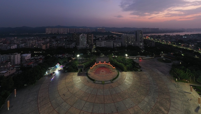 补齐县城发展短板，需要更多政策支持