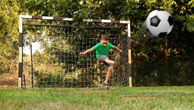 广州体育中考足球报名人数居第二，校外足球培训会热吗？