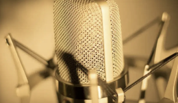 “我報名了9塊9的配音課，技巧沒學會，深夜還在接騷擾電話”