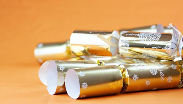 鸿铭股份二冲IPO，关联交易频繁，实控人持股近九成