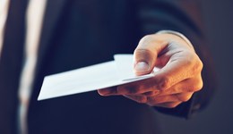 江西省总工会原主席龚建华被双开：私下操作劳模评选