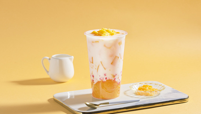 上海茶饮门店逐渐复工，终于等来封控中的第一杯奶茶