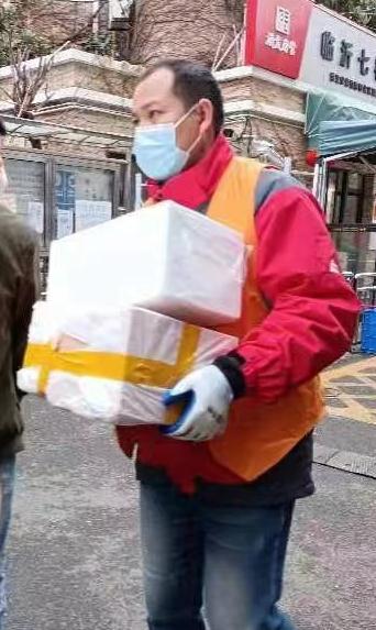 这位退伍“老班长”,为啥强调自己是“自愿者”