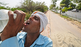 【圖集】極端高溫席卷印度等地，熱浪正在考驗(yàn)“人類生存極限”