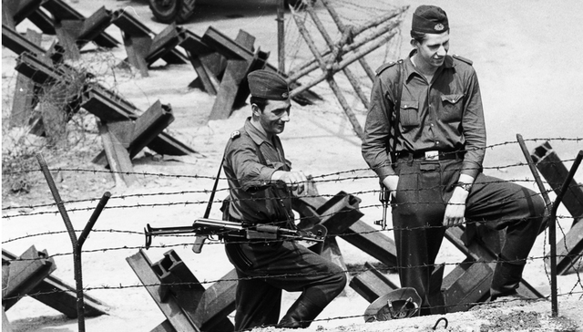 第三帝国的普通人既是政治压迫的受害者，又是独裁统治和战争的附庸 | 专访