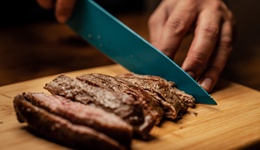 人造肉第一股凉凉，植物肉的未来在哪儿？