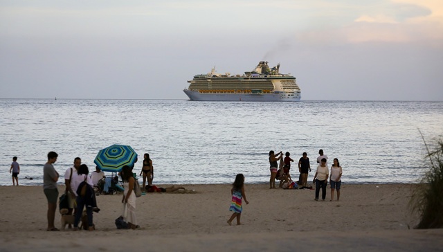 皇家加勒比邮轮一季度总营收10.59亿美元，同比上涨2421.14%