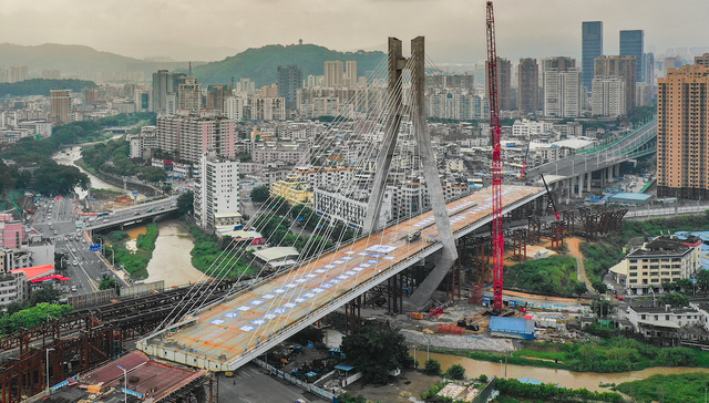 经济增长,特别国债