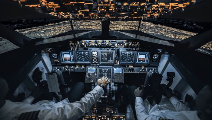 一周飞3天月薪10万，客航机长转去开货机了