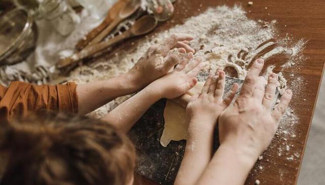 编辑部聊天室 | 劳动课重回中小学课程，就能让孩子学会劳动吗？