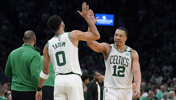 “抢七战”独行侠力克太阳、凯尔特人大胜雄鹿，NBA分区决赛对阵产生