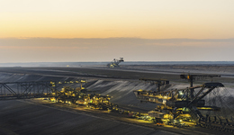 今年前四月中国生产原煤14.5亿吨，同比增长超一成