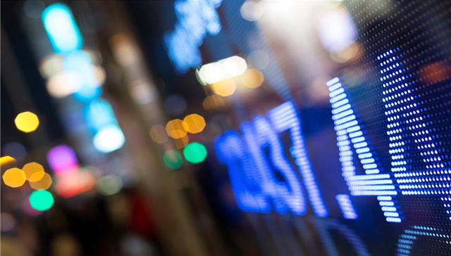 “肥了”高管“瘦了”股民，华东重机股价连续暴跌，商誉减值或只是冰山露头