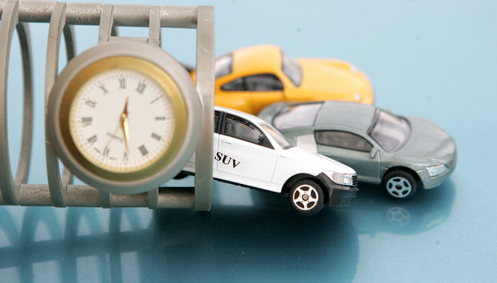 电动车销量终将超过燃油车，内燃机零部件企业如何生存？