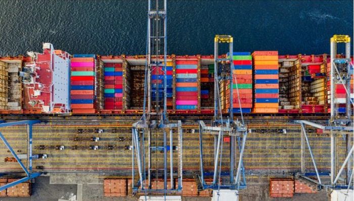 上海疫情，疫情防控，新闻发布会，海关,供应链,产业链,通关,报关,便利化