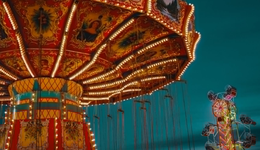 关停、退费......陷入僵局的儿童游乐园“卷”不动了？