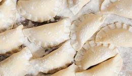 煮烂的大娘水饺，被格林豪泰端上餐桌