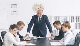 管理者的批评一定会扼杀员工的创造力吗?