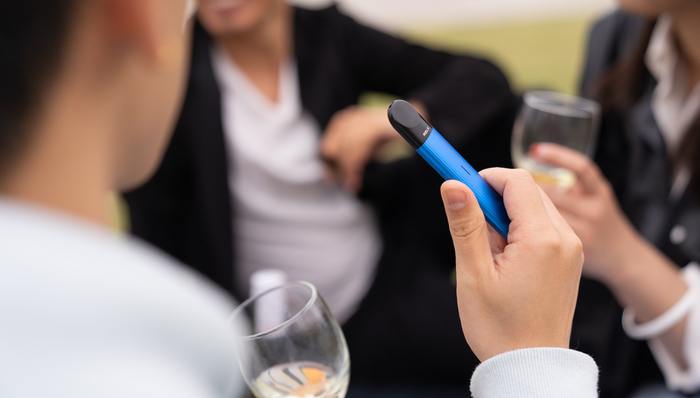 雾芯科技第一季度营收17亿元，正调整业务以符合监管要求