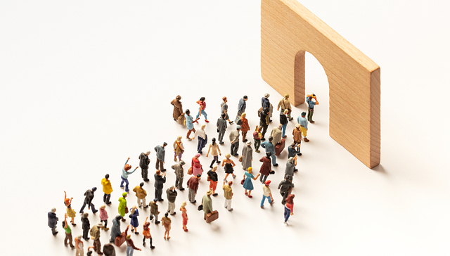 【特写】名校毕业后，我“挤”进县城体制内