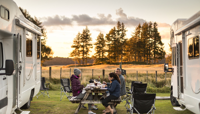 “精致露营”火了，能撑起多大市场？