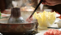 地方新聞精選 | 寧波擬對公筷使用立法 清華大學(xué)回應(yīng)“清華博士報考協(xié)警”