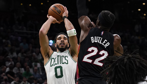 绿军主场大胜预定天王山，热火队5名首发仅获18分