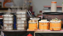 扎堆涌进万亿早餐市场，连锁餐企干得过夫妻店吗？